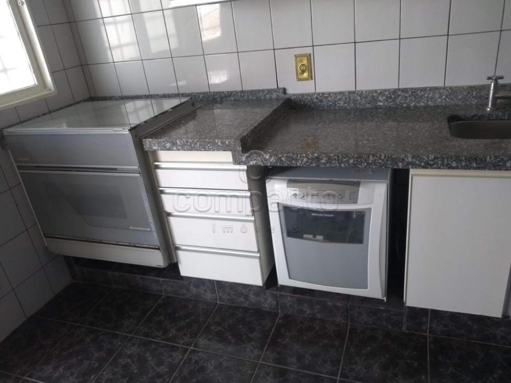 Alugar Casa / Padr&atilde;o em S&atilde;o Jos&eacute; do Rio Preto R$ 6.000,00 - Foto 14