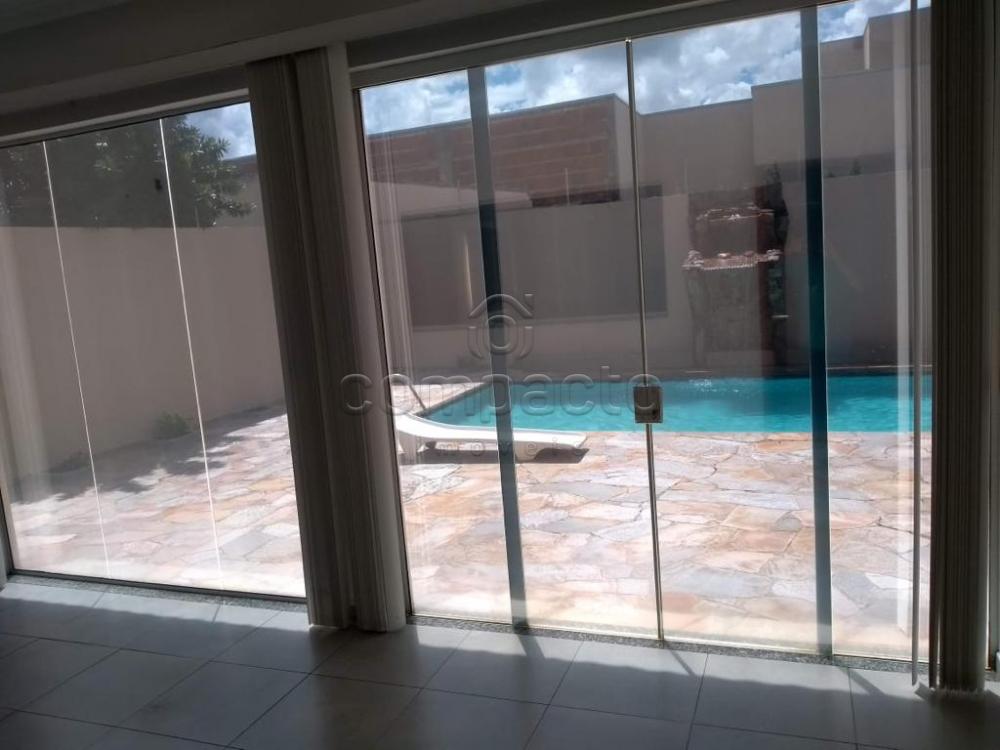 Alugar Casa / Padr&atilde;o em S&atilde;o Jos&eacute; do Rio Preto R$ 6.000,00 - Foto 16