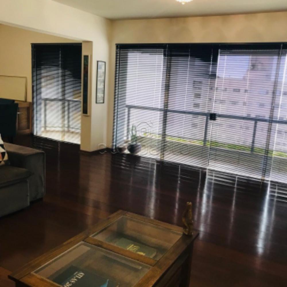 Apartamento Exclusivo | 239m² | 5 Quartos | 4 Suítes | 2 Vagas | Centro