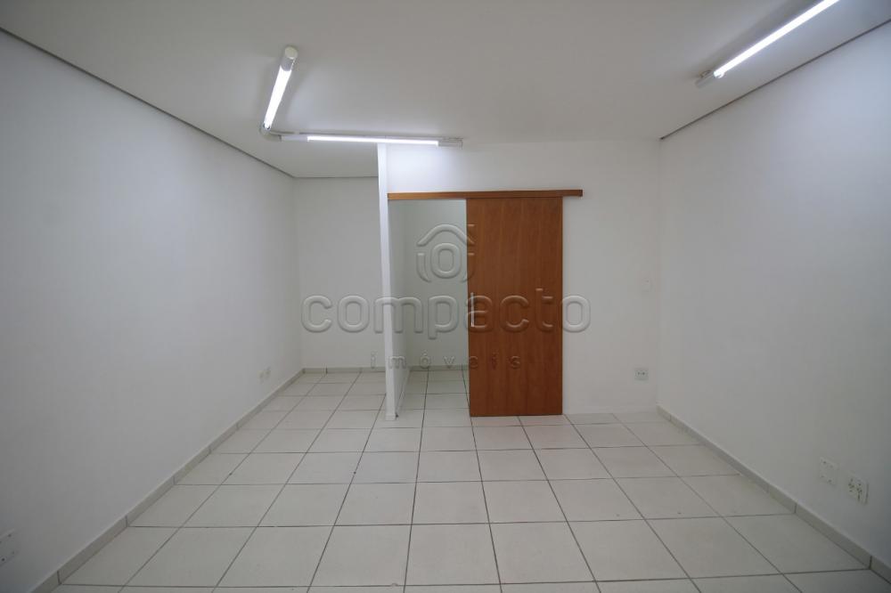 Alugar Comercial / SalaLoja Condom&iacute;nio em S&atilde;o Jos&eacute; do Rio Preto R$ 1.200,00 - Foto 1