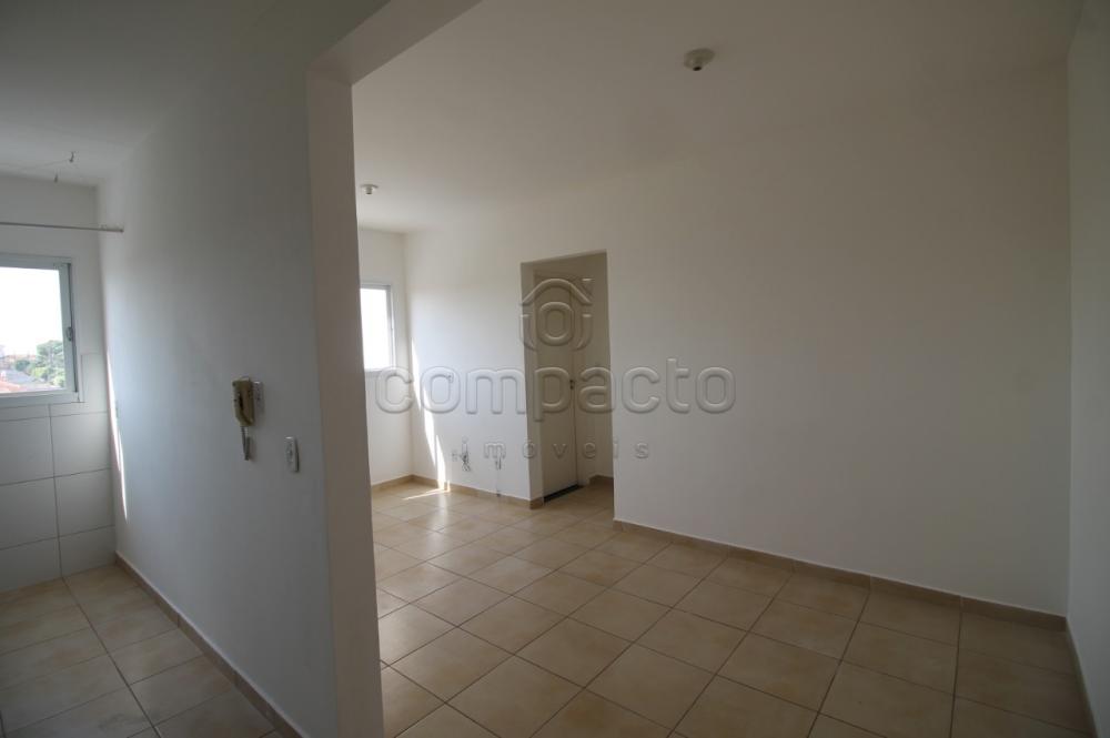 Alugar Apartamento / Padr&atilde;o em S&atilde;o Jos&eacute; do Rio Preto R$ 850,00 - Foto 3