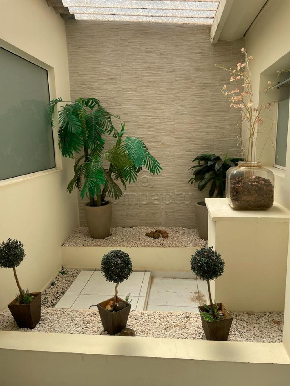 Alugar Comercial / SalaLoja Condom&iacute;nio em S&atilde;o Jos&eacute; do Rio Preto R$ 2.000,00 - Foto 3