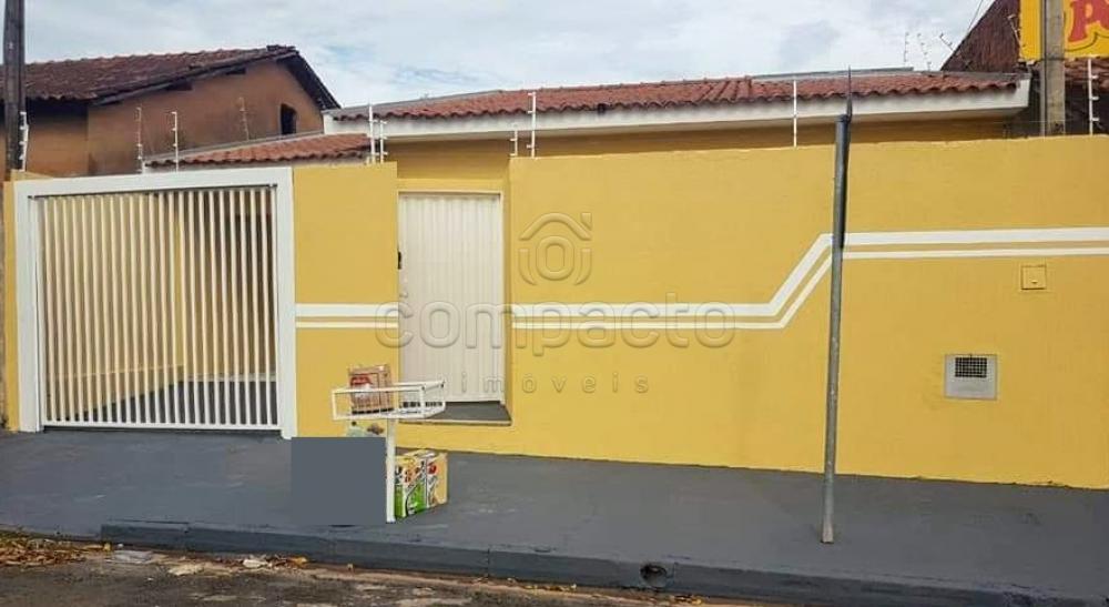 Casa para Locação | 3 Quartos | 1 Suíte | 4 Vagas | Quintal