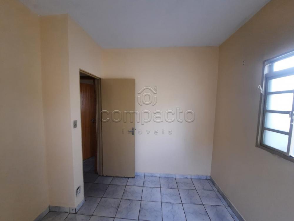 Alugar Casa / Padr&atilde;o em S&atilde;o Jos&eacute; do Rio Preto R$ 1.100,00 - Foto 3