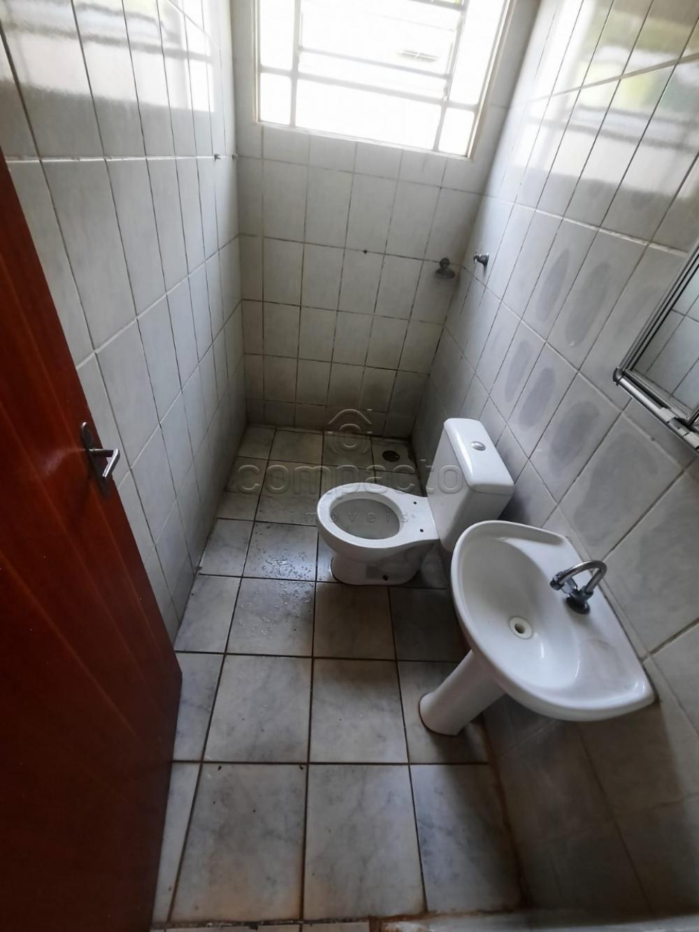 Alugar Casa / Padr&atilde;o em S&atilde;o Jos&eacute; do Rio Preto R$ 1.100,00 - Foto 5