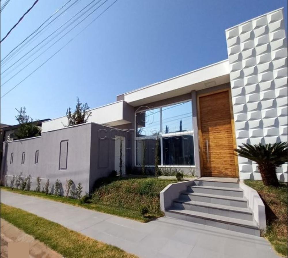Casa Térrea de Esquina | 3 Dormitórios | 1 Suíte Master | Piscina Aquecida | 4 Vagas