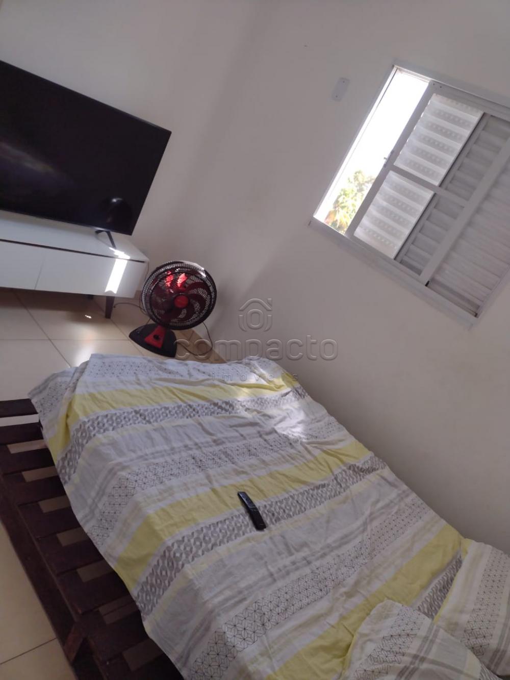 Alugar Apartamento / Padr&atilde;o em S&atilde;o Jos&eacute; do Rio Preto R$ 800,00 - Foto 4