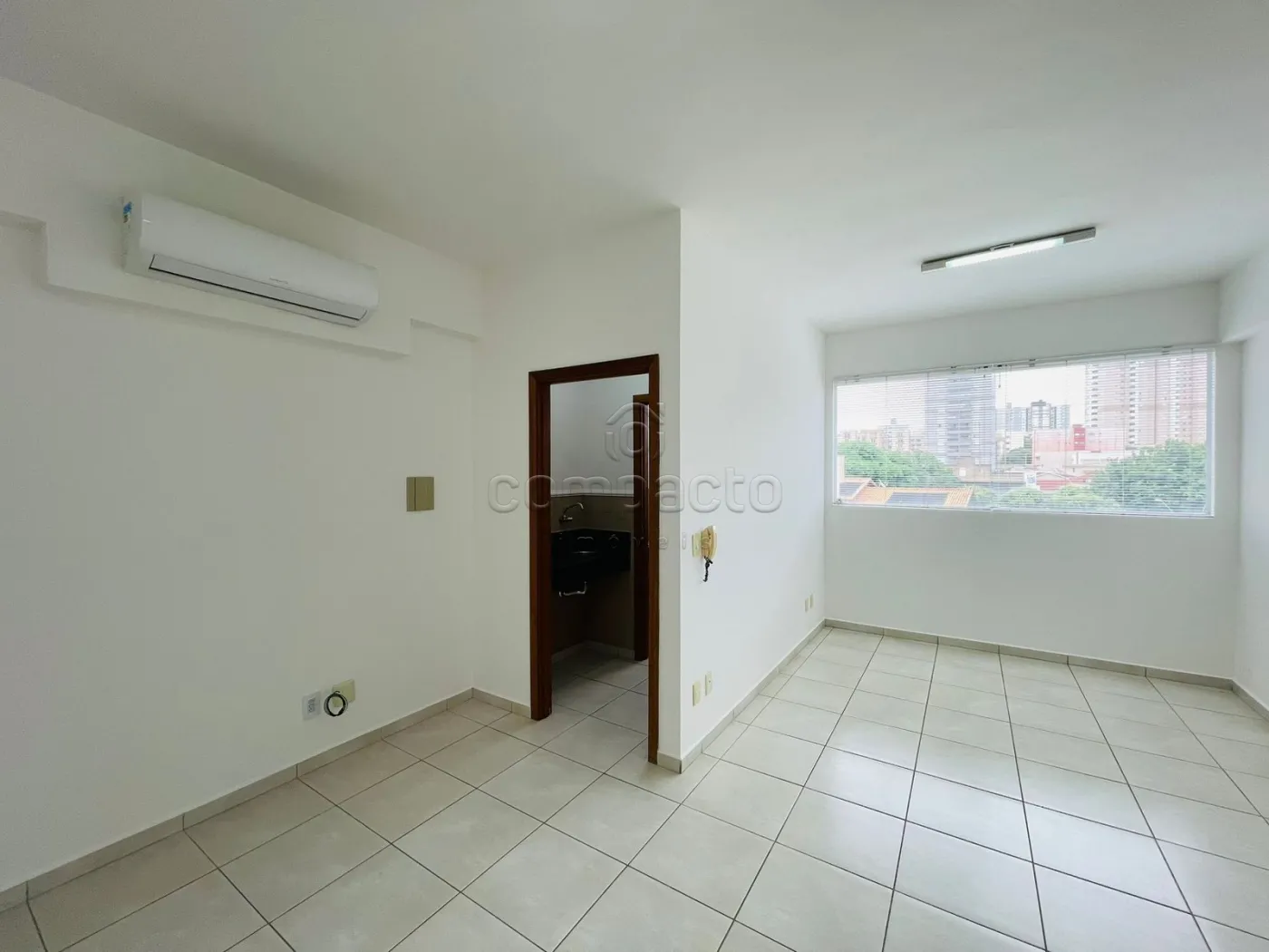 Alugar Comercial / SalaLoja Condom&iacute;nio em S&atilde;o Jos&eacute; do Rio Preto R$ 1.850,00 - Foto 2