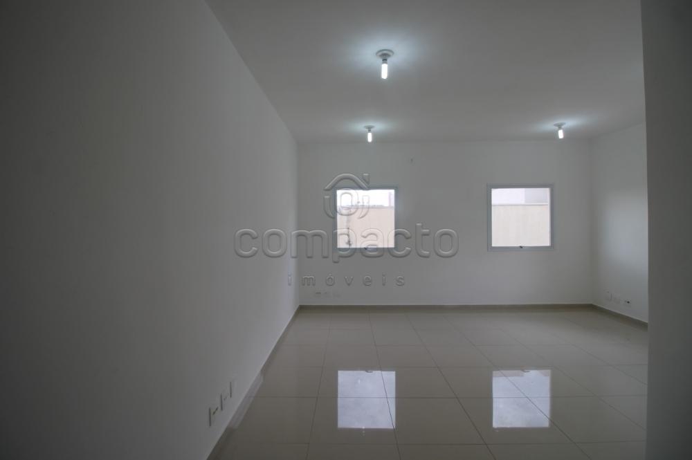Alugar Comercial / SalaLoja Condom&iacute;nio em S&atilde;o Jos&eacute; do Rio Preto R$ 900,00 - Foto 4