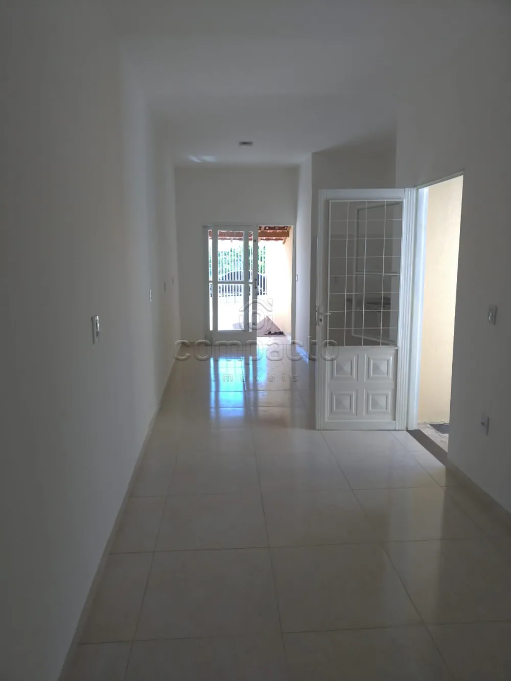 Alugar Casa / Padr&atilde;o em S&atilde;o Jos&eacute; do Rio Preto R$ 1.200,00 - Foto 4