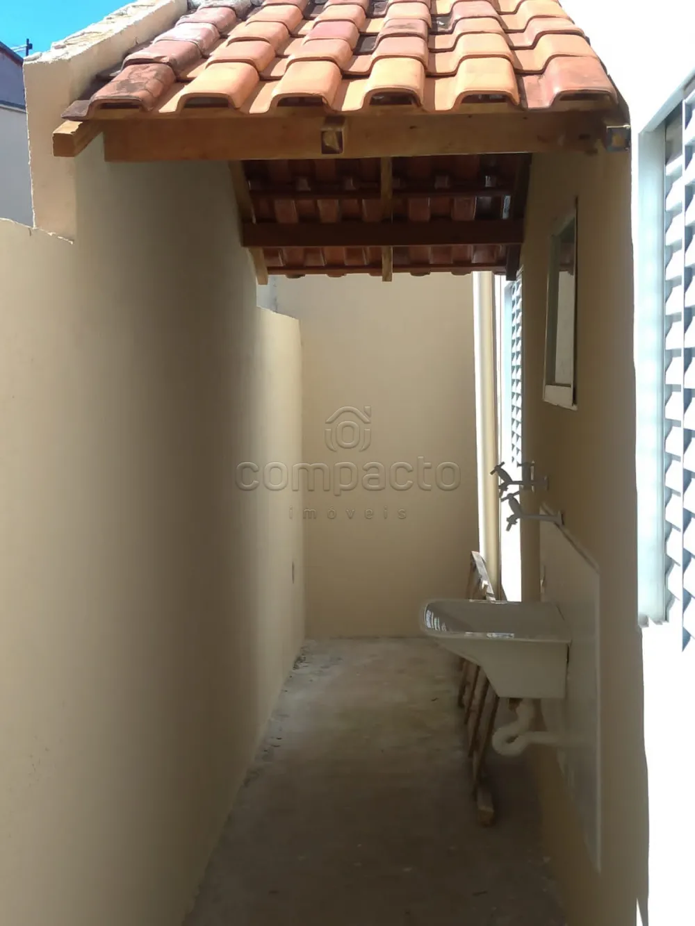 Alugar Casa / Padr&atilde;o em S&atilde;o Jos&eacute; do Rio Preto R$ 1.200,00 - Foto 11