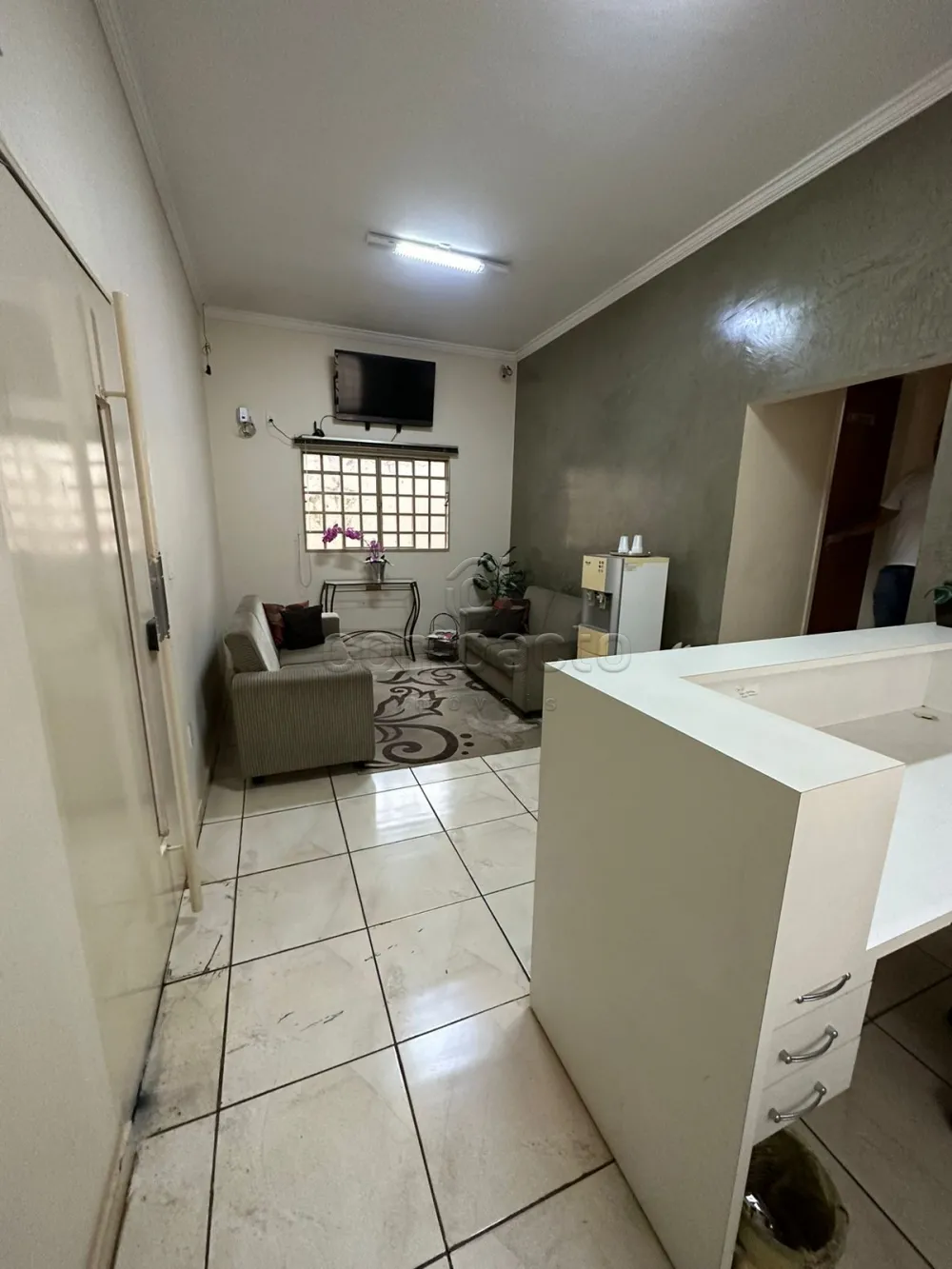 Alugar Comercial / Sala em S&atilde;o Jos&eacute; do Rio Preto R$ 1.100,00 - Foto 2