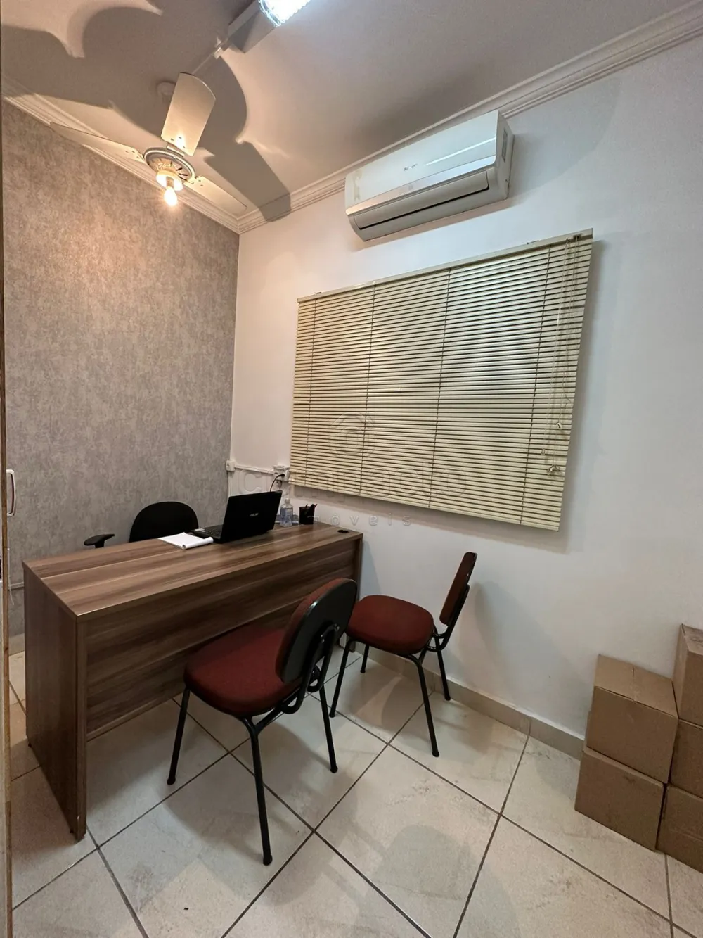 Alugar Comercial / Sala em S&atilde;o Jos&eacute; do Rio Preto R$ 1.100,00 - Foto 4