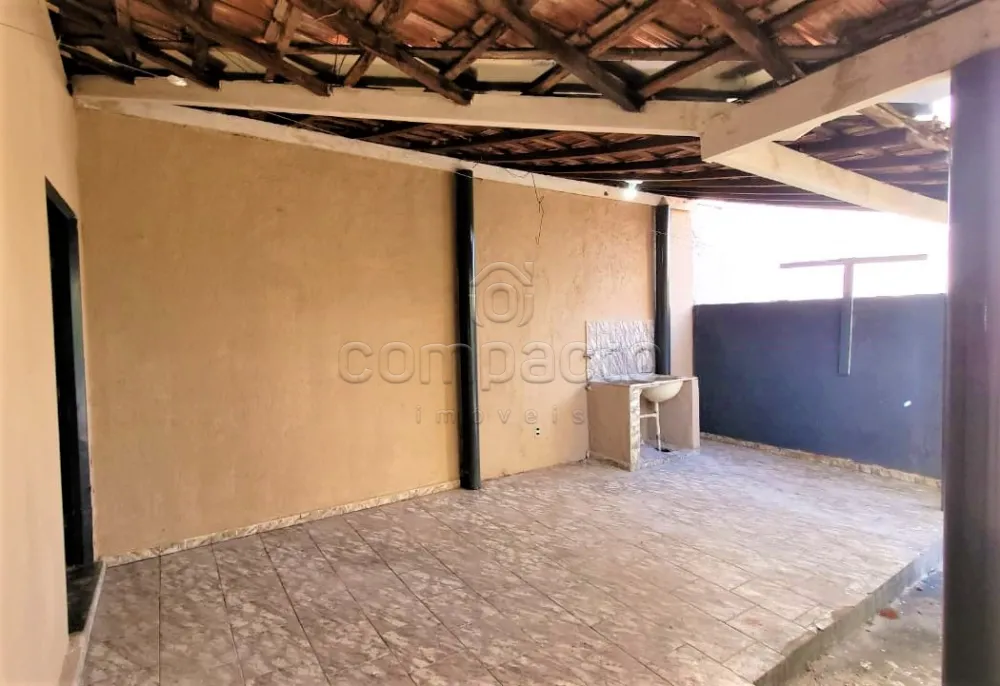 Alugar Casa / Padr&atilde;o em S&atilde;o Jos&eacute; do Rio Preto R$ 950,00 - Foto 4