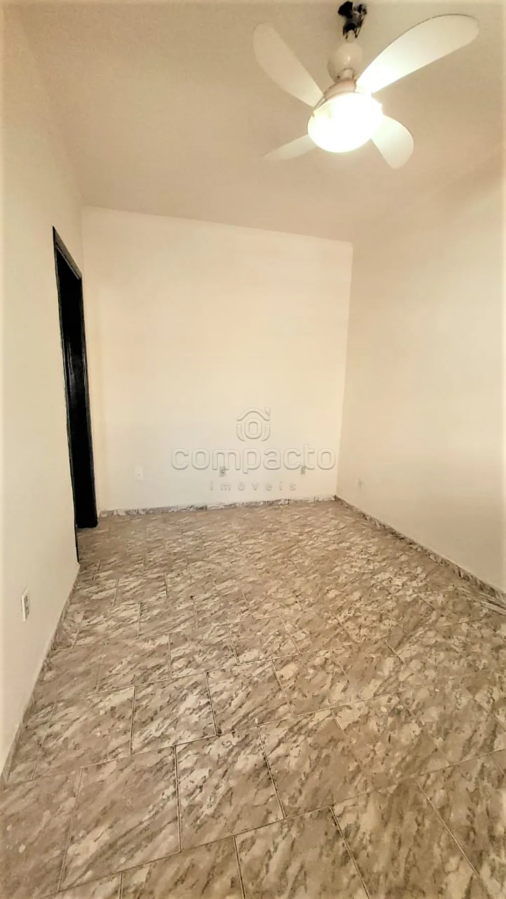 Alugar Casa / Padr&atilde;o em S&atilde;o Jos&eacute; do Rio Preto R$ 950,00 - Foto 6