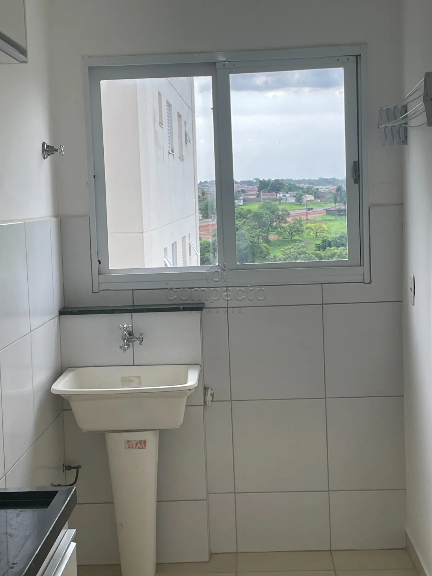 Alugar Apartamento / Padr&atilde;o em S&atilde;o Jos&eacute; do Rio Preto R$ 1.300,00 - Foto 8