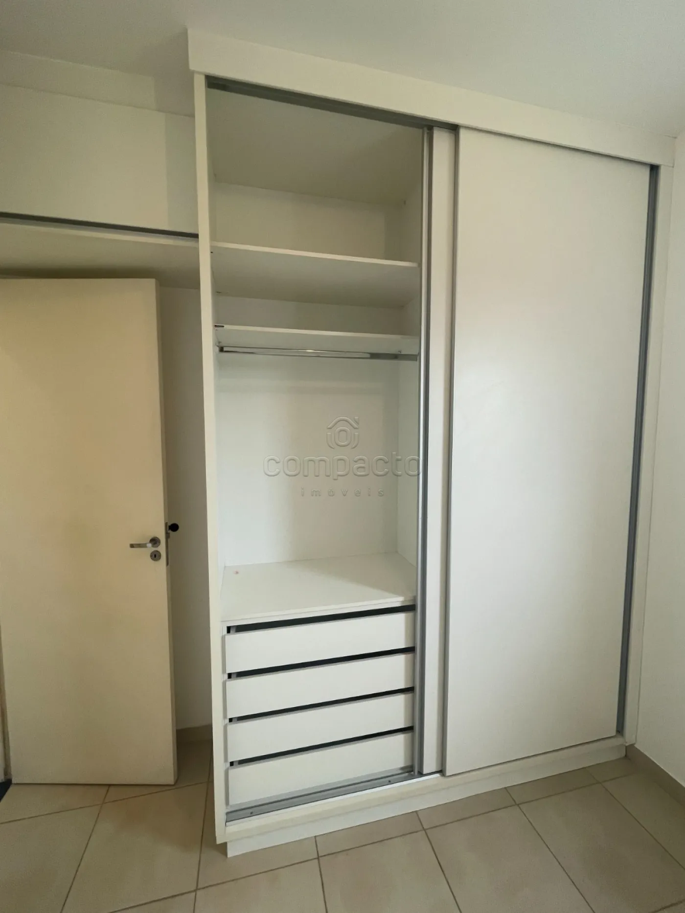 Alugar Apartamento / Padr&atilde;o em S&atilde;o Jos&eacute; do Rio Preto R$ 1.300,00 - Foto 12