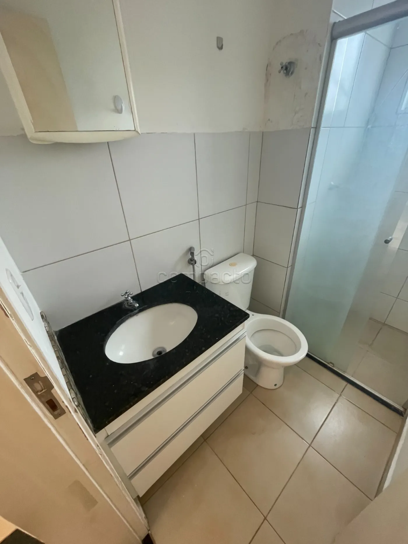 Alugar Apartamento / Padr&atilde;o em S&atilde;o Jos&eacute; do Rio Preto R$ 1.300,00 - Foto 13