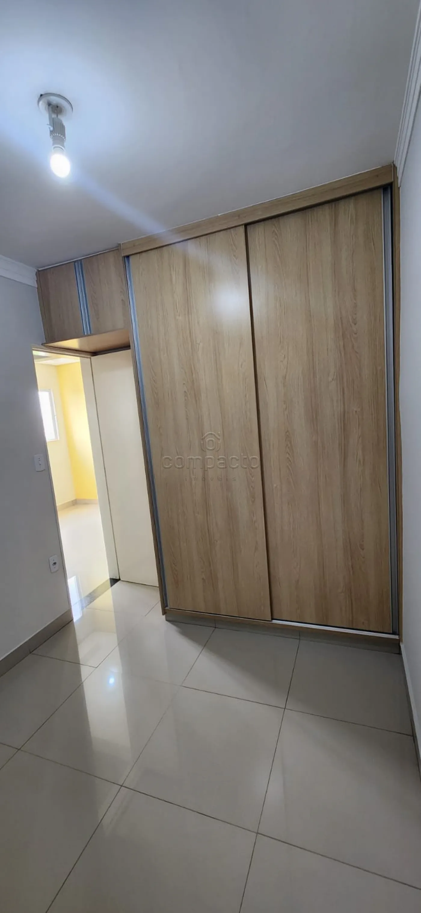 Alugar Apartamento / Padr&atilde;o em S&atilde;o Jos&eacute; do Rio Preto R$ 1.000,00 - Foto 7