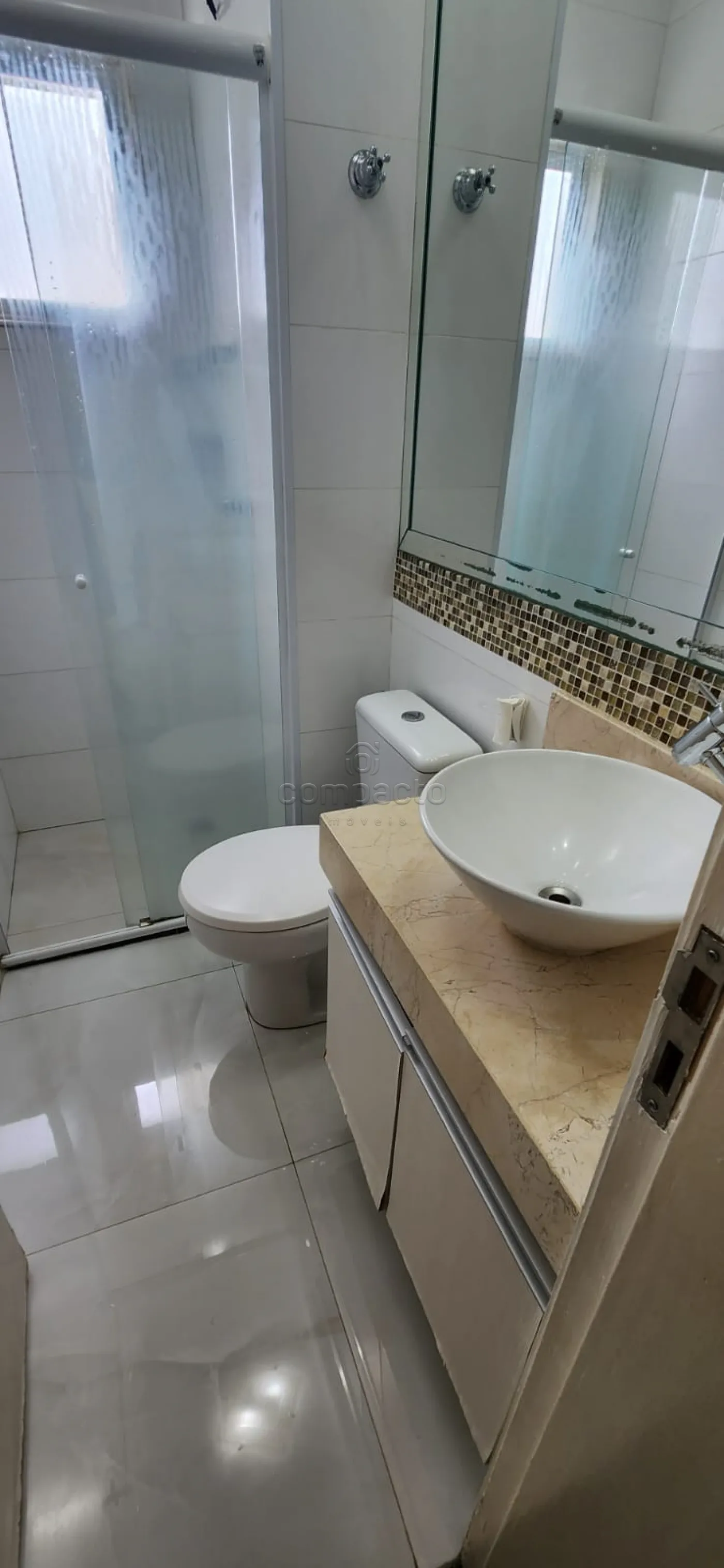 Alugar Apartamento / Padr&atilde;o em S&atilde;o Jos&eacute; do Rio Preto R$ 1.000,00 - Foto 9