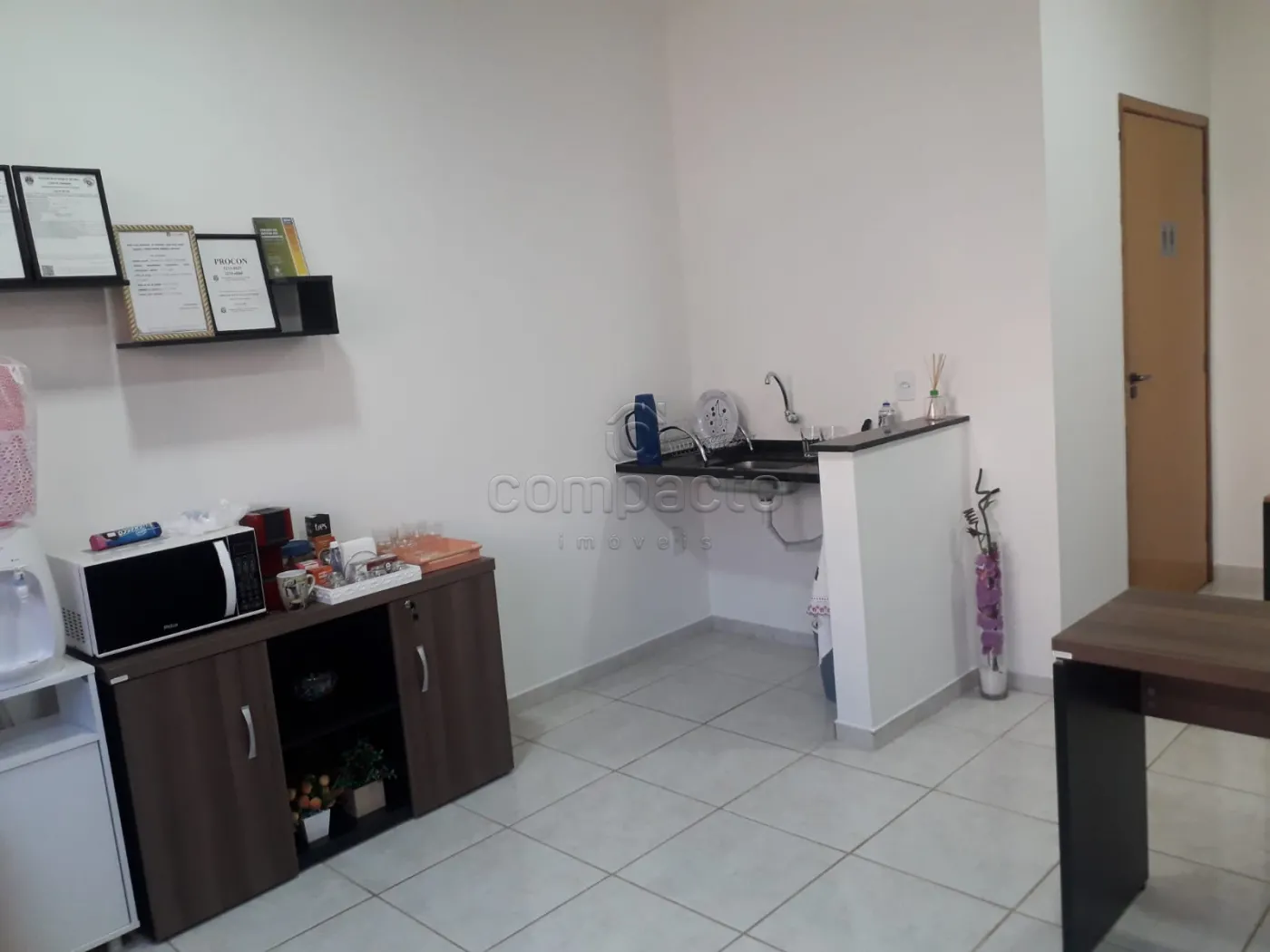 Comprar Comercial / SalaLoja Condom&iacute;nio em S&atilde;o Jos&eacute; do Rio Preto R$ 130.000,00 - Foto 3