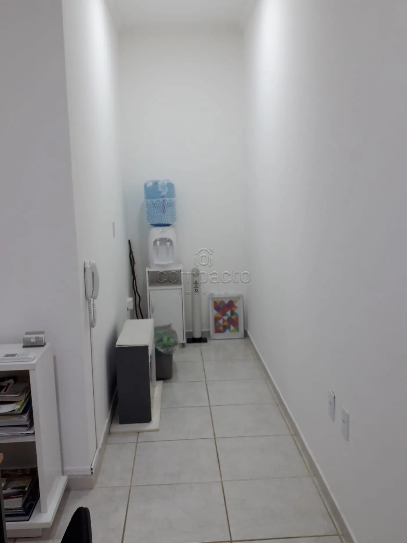 Comprar Comercial / SalaLoja Condom&iacute;nio em S&atilde;o Jos&eacute; do Rio Preto R$ 120.000,00 - Foto 5