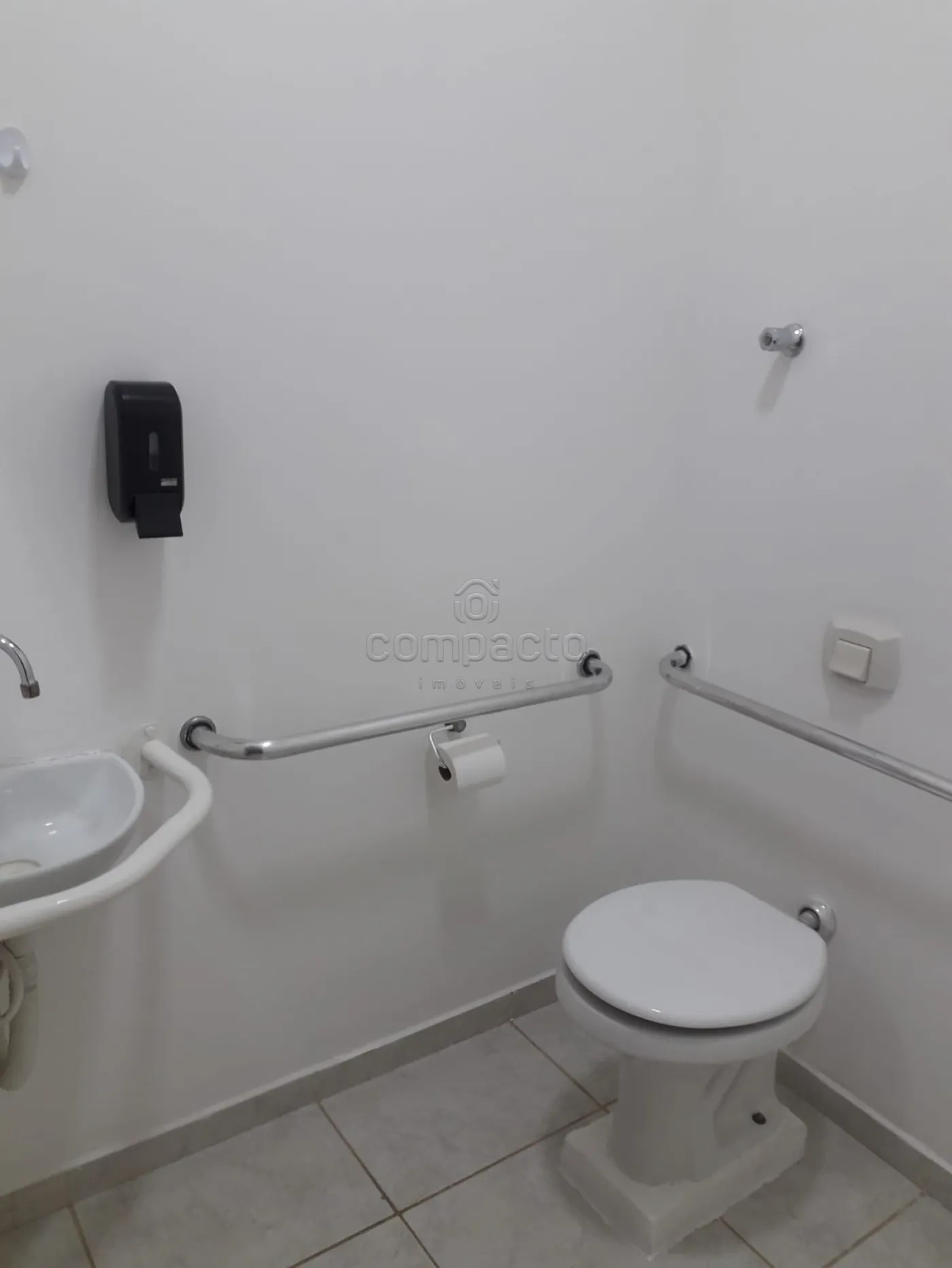 Comprar Comercial / SalaLoja Condom&iacute;nio em S&atilde;o Jos&eacute; do Rio Preto R$ 120.000,00 - Foto 9