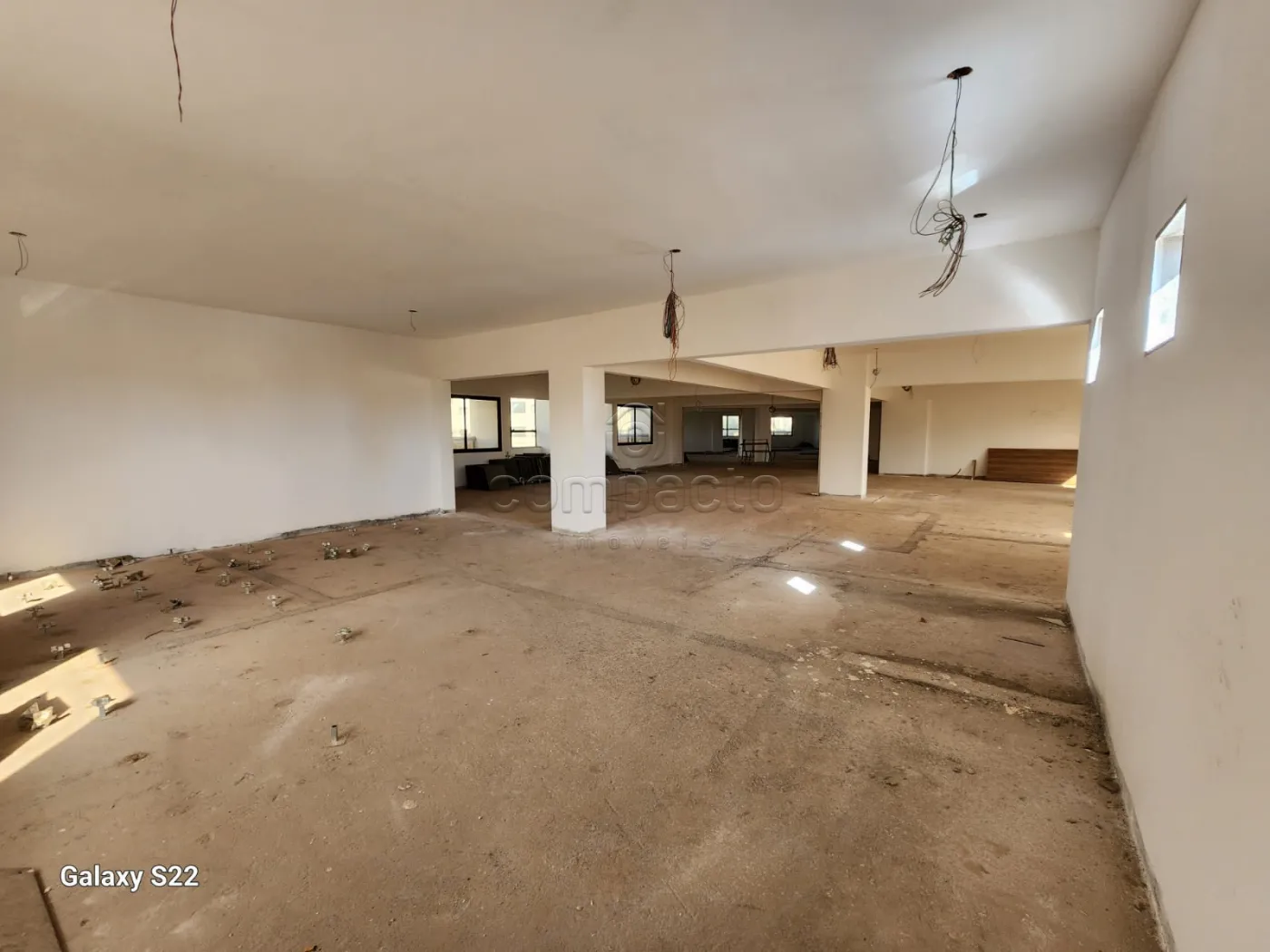 Alugar Comercial / SalaLoja Condom&iacute;nio em S&atilde;o Jos&eacute; do Rio Preto R$ 25.000,00 - Foto 12