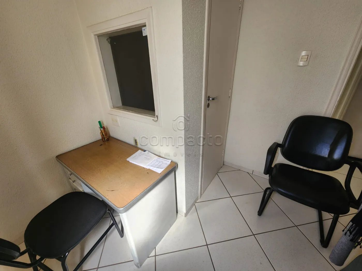 Alugar Comercial / SalaLoja Condom&iacute;nio em S&atilde;o Jos&eacute; do Rio Preto R$ 1.500,00 - Foto 2