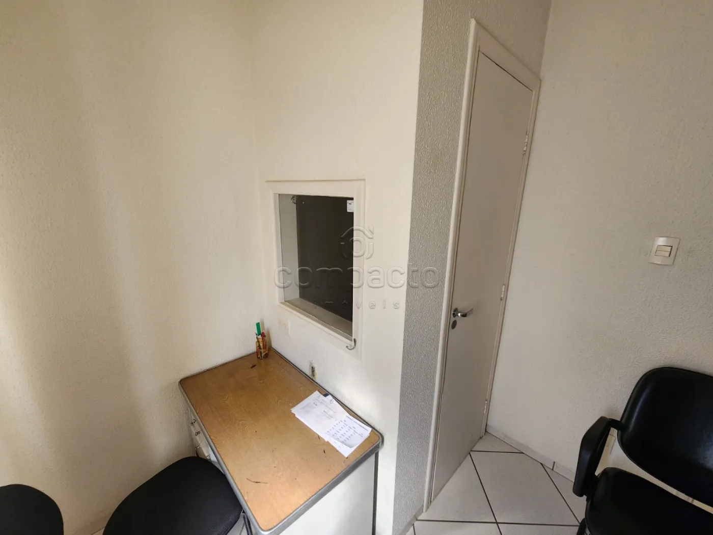 Alugar Comercial / SalaLoja Condom&iacute;nio em S&atilde;o Jos&eacute; do Rio Preto R$ 1.500,00 - Foto 3