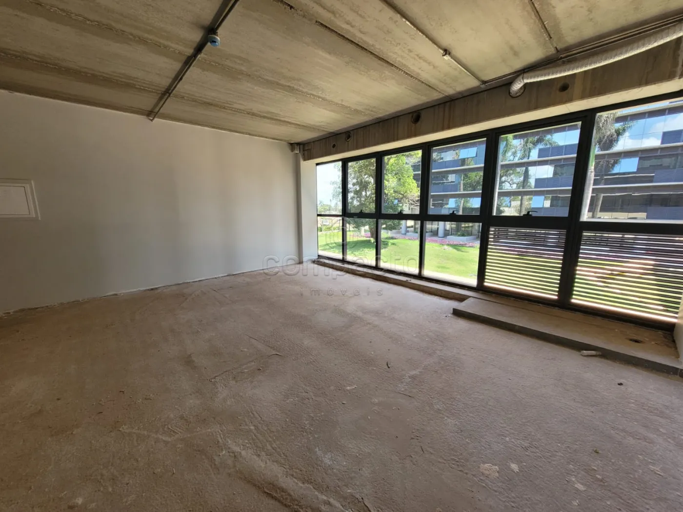 Alugar Comercial / SalaLoja Condom&iacute;nio em S&atilde;o Jos&eacute; do Rio Preto R$ 4.500,00 - Foto 4