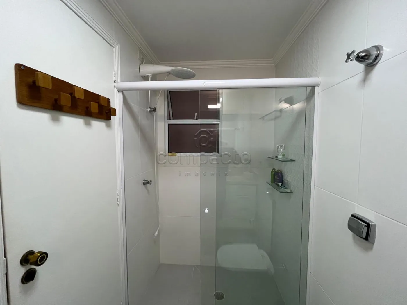 Alugar Apartamento / Padr&atilde;o em S&atilde;o Paulo R$ 6.000,00 - Foto 10