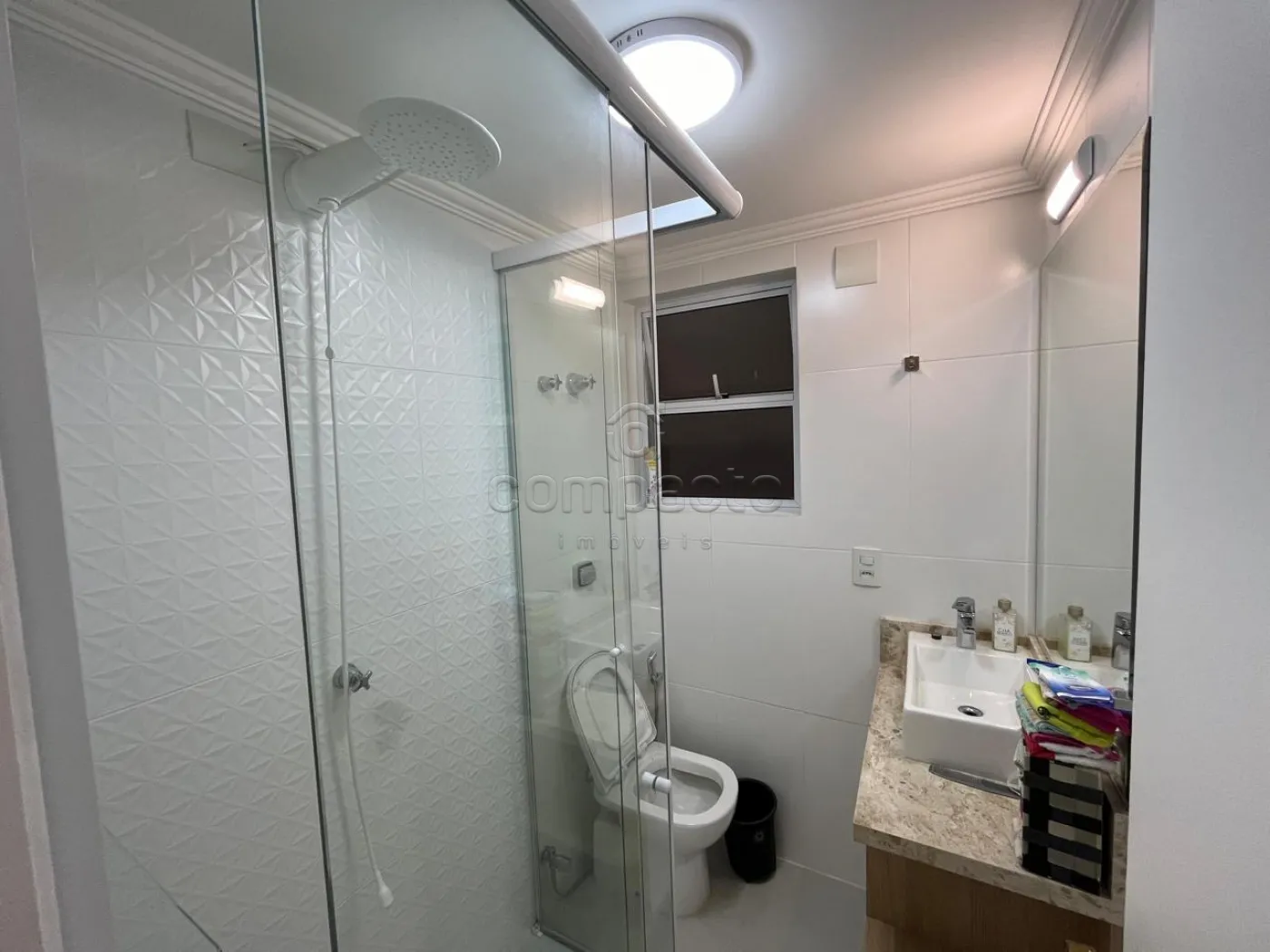 Alugar Apartamento / Padr&atilde;o em S&atilde;o Paulo R$ 6.000,00 - Foto 13