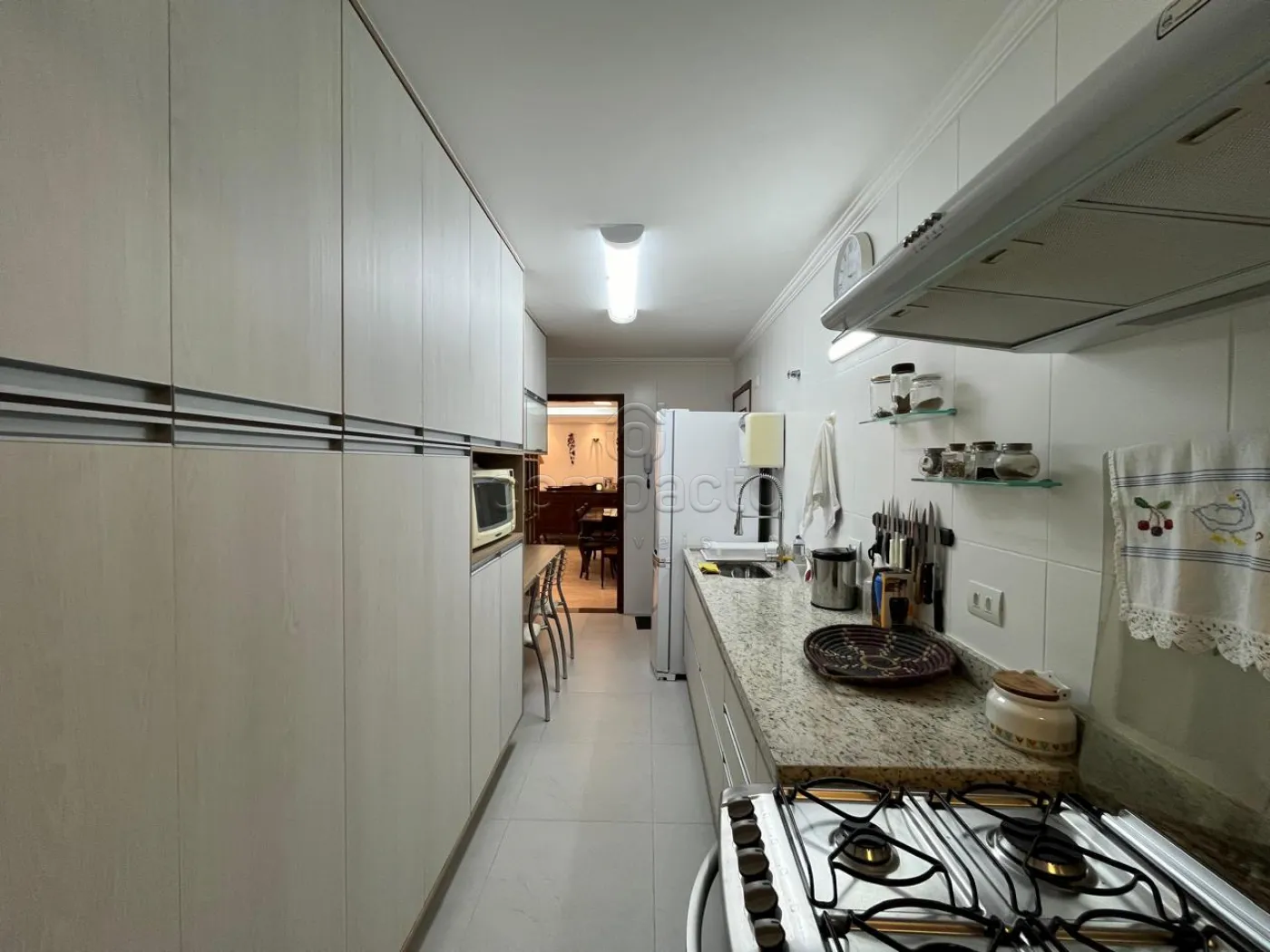 Alugar Apartamento / Padr&atilde;o em S&atilde;o Paulo R$ 6.000,00 - Foto 19