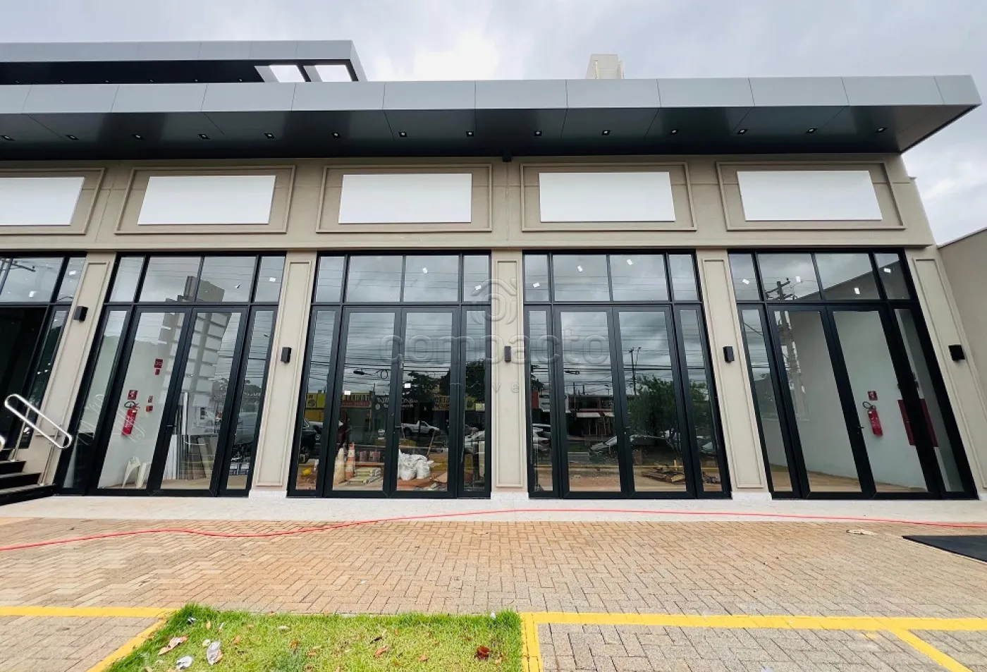 Alugar Comercial / SalaLoja Condom&iacute;nio em S&atilde;o Jos&eacute; do Rio Preto R$ 6.500,00 - Foto 2