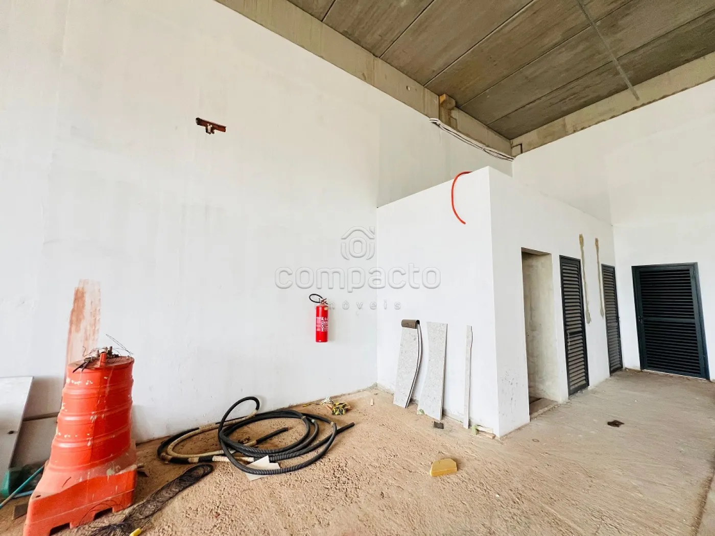 Alugar Comercial / SalaLoja Condom&iacute;nio em S&atilde;o Jos&eacute; do Rio Preto R$ 6.500,00 - Foto 6