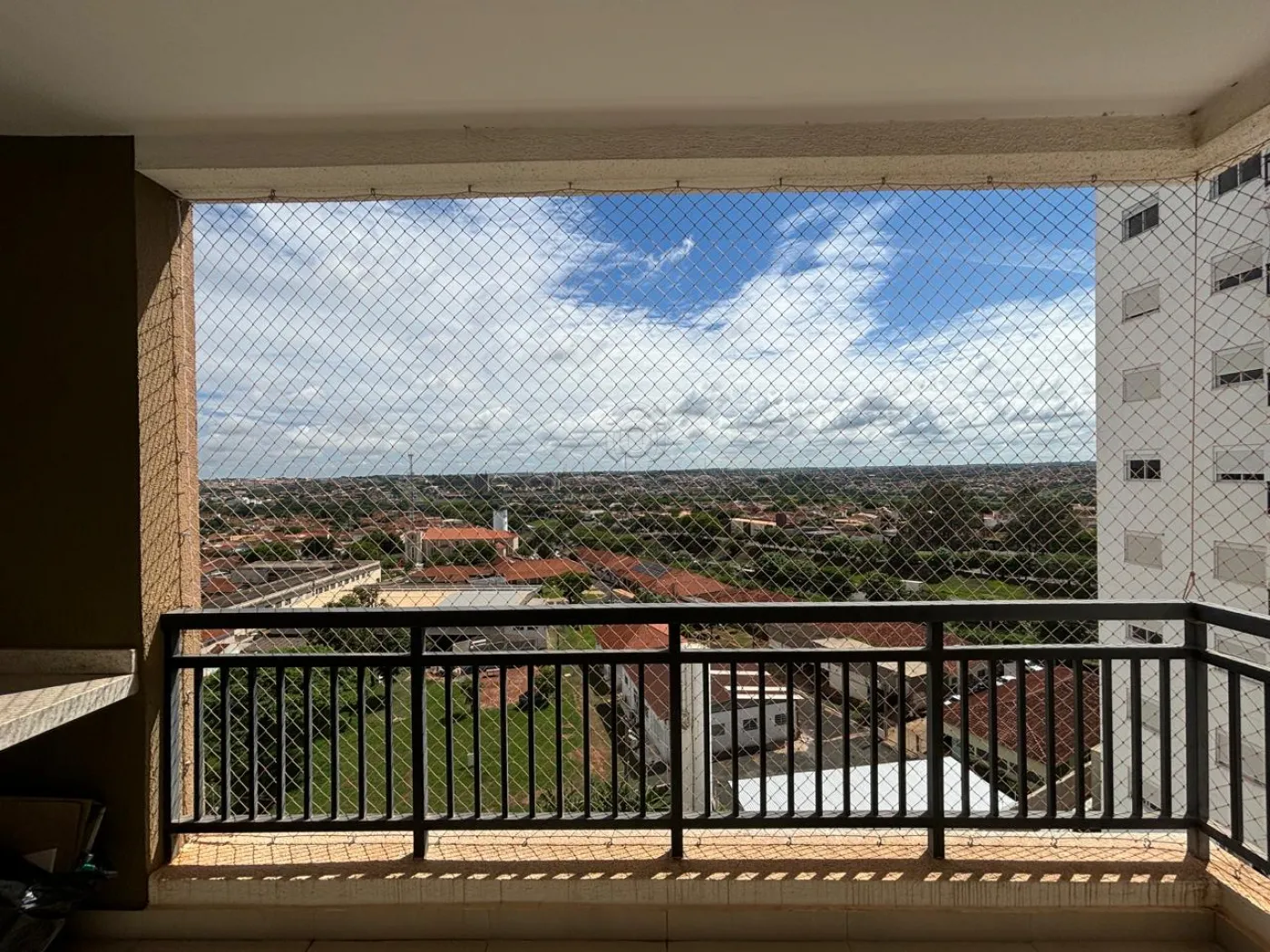 Alugar Apartamento / Padr&atilde;o em S&atilde;o Jos&eacute; do Rio Preto R$ 2.350,00 - Foto 4