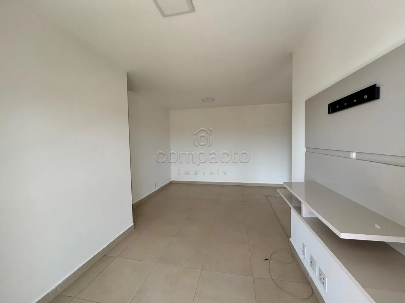 Alugar Apartamento / Padr&atilde;o em S&atilde;o Jos&eacute; do Rio Preto R$ 2.350,00 - Foto 9