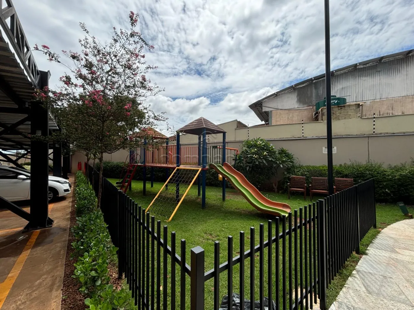 Alugar Apartamento / Padr&atilde;o em S&atilde;o Jos&eacute; do Rio Preto R$ 2.350,00 - Foto 17