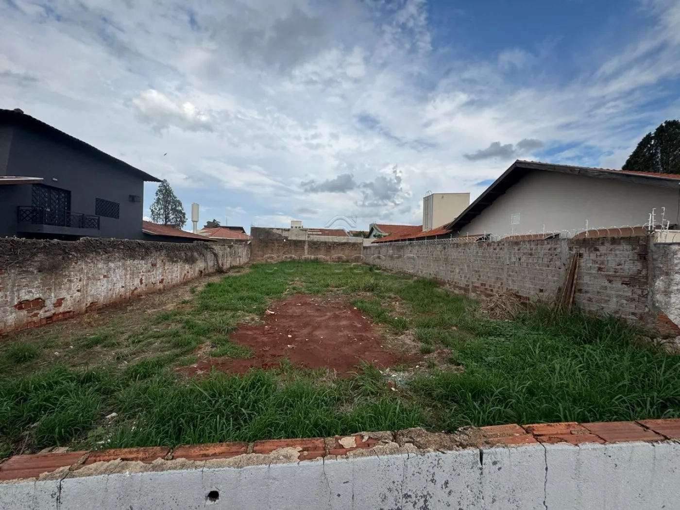 Comprar Terreno / Padr&atilde;o em S&atilde;o Jos&eacute; do Rio Preto R$ 390.000,00 - Foto 1