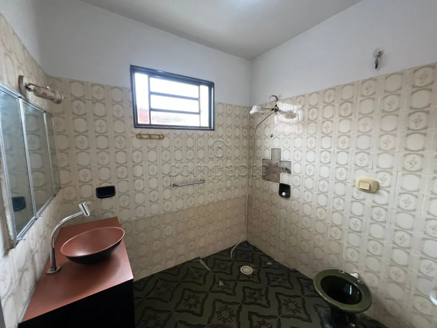 Alugar Casa / Padr&atilde;o em S&atilde;o Jos&eacute; do Rio Preto R$ 1.600,00 - Foto 9