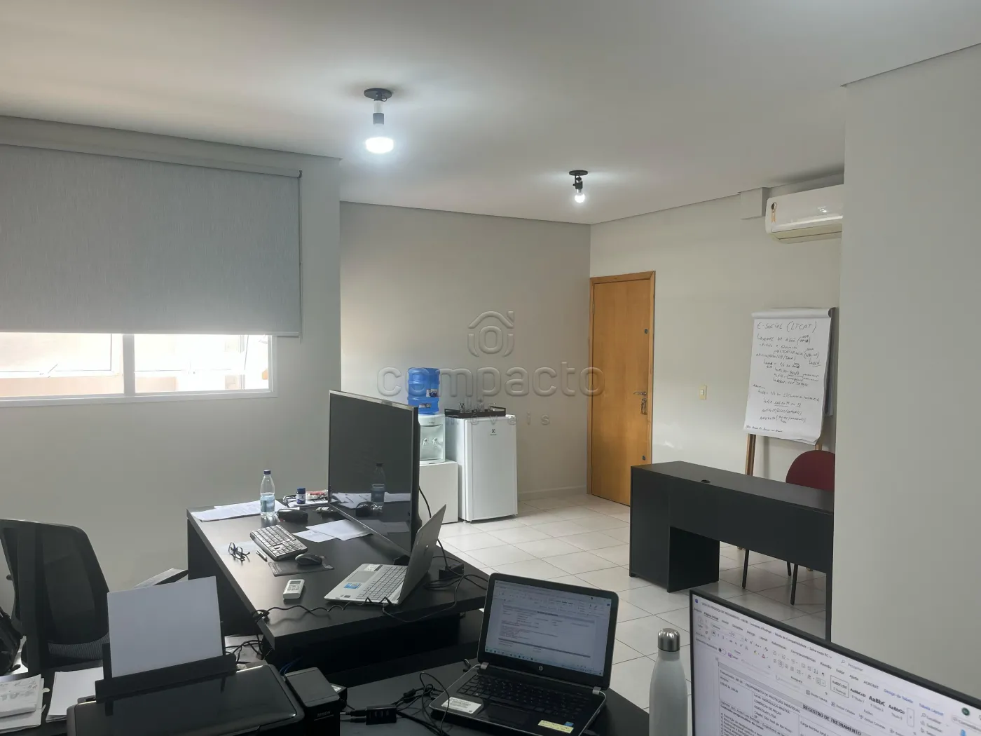 Alugar Comercial / SalaLoja Condom&iacute;nio em S&atilde;o Jos&eacute; do Rio Preto R$ 1.200,00 - Foto 2