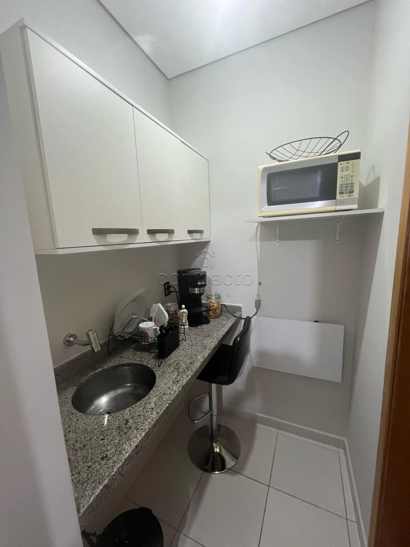 Alugar Comercial / SalaLoja Condom&iacute;nio em S&atilde;o Jos&eacute; do Rio Preto R$ 1.200,00 - Foto 8