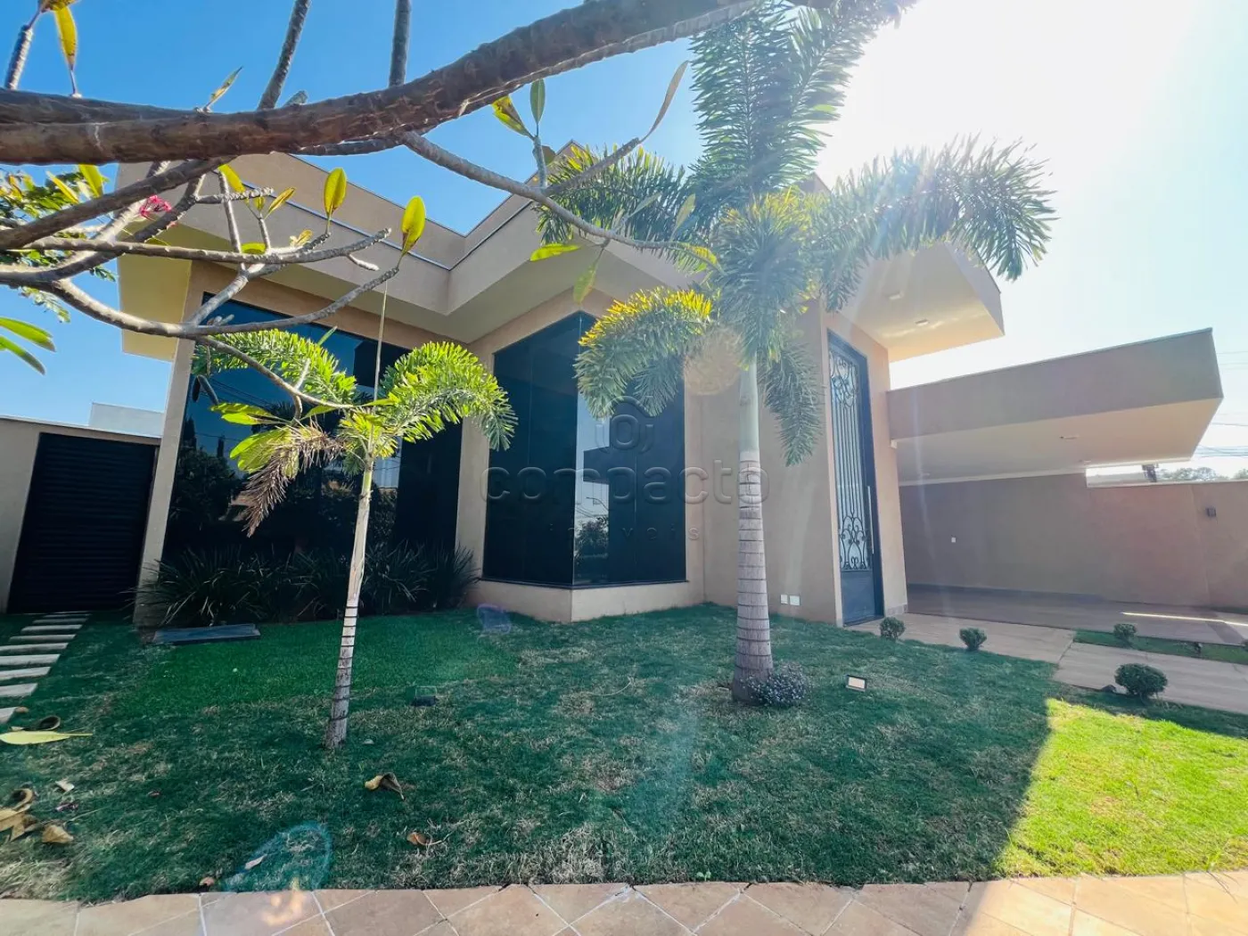 Alugar Casa / Condom&iacute;nio em S&atilde;o Jos&eacute; do Rio Preto R$ 7.500,00 - Foto 3