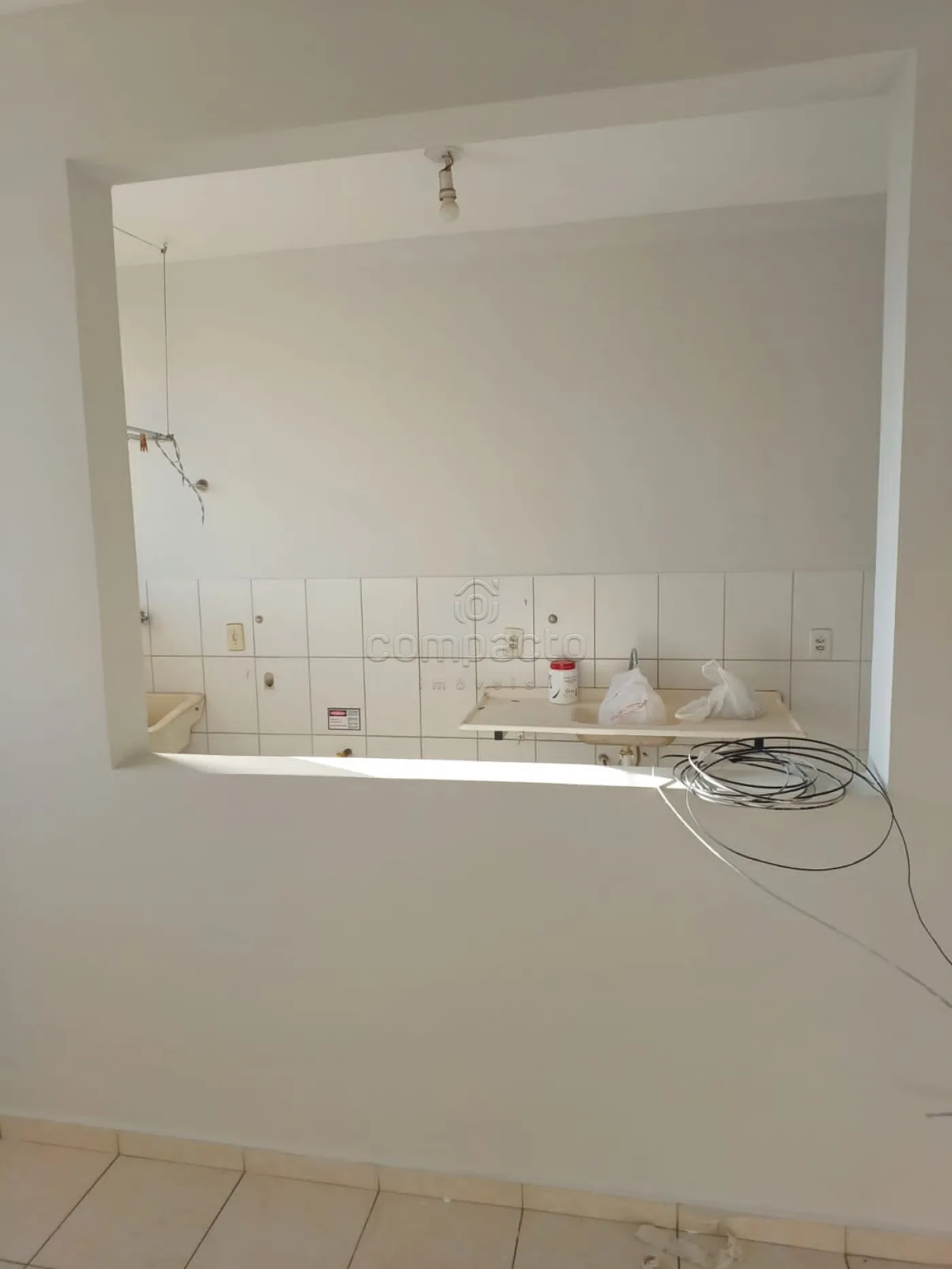 Alugar Apartamento / Padr&atilde;o em S&atilde;o Jos&eacute; do Rio Preto R$ 1.150,00 - Foto 6