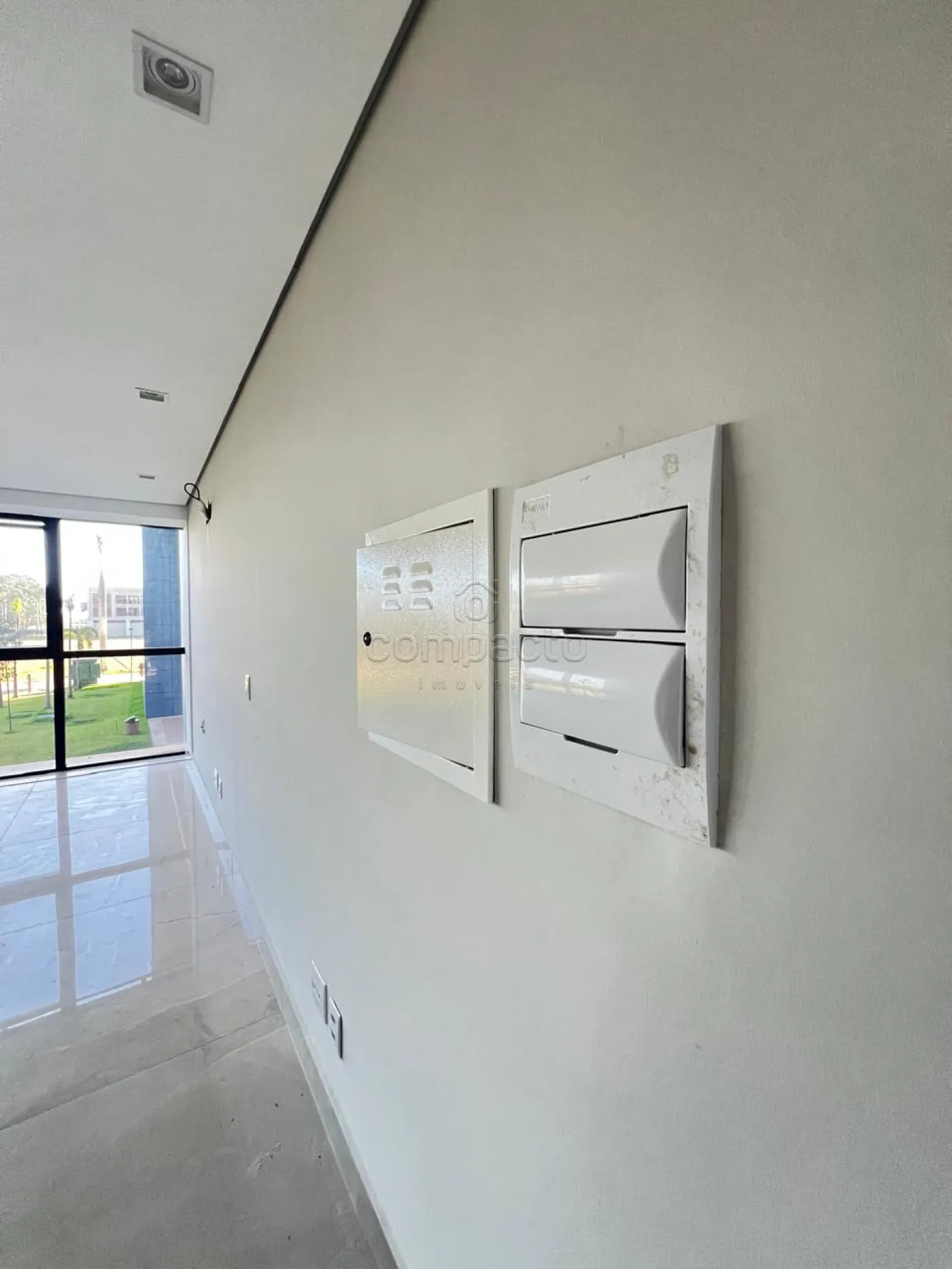 Alugar Comercial / SalaLoja Condom&iacute;nio em S&atilde;o Jos&eacute; do Rio Preto R$ 4.500,00 - Foto 8