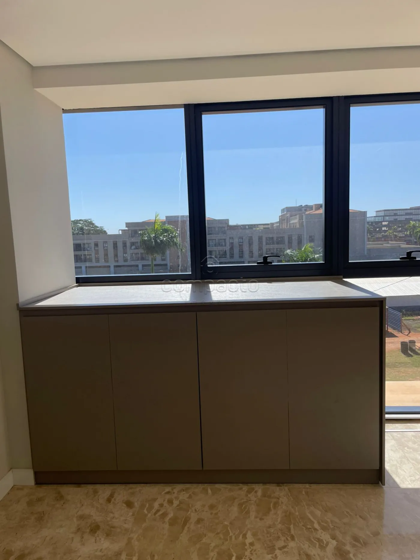 Alugar Comercial / SalaLoja Condom&iacute;nio em S&atilde;o Jos&eacute; do Rio Preto R$ 4.500,00 - Foto 4