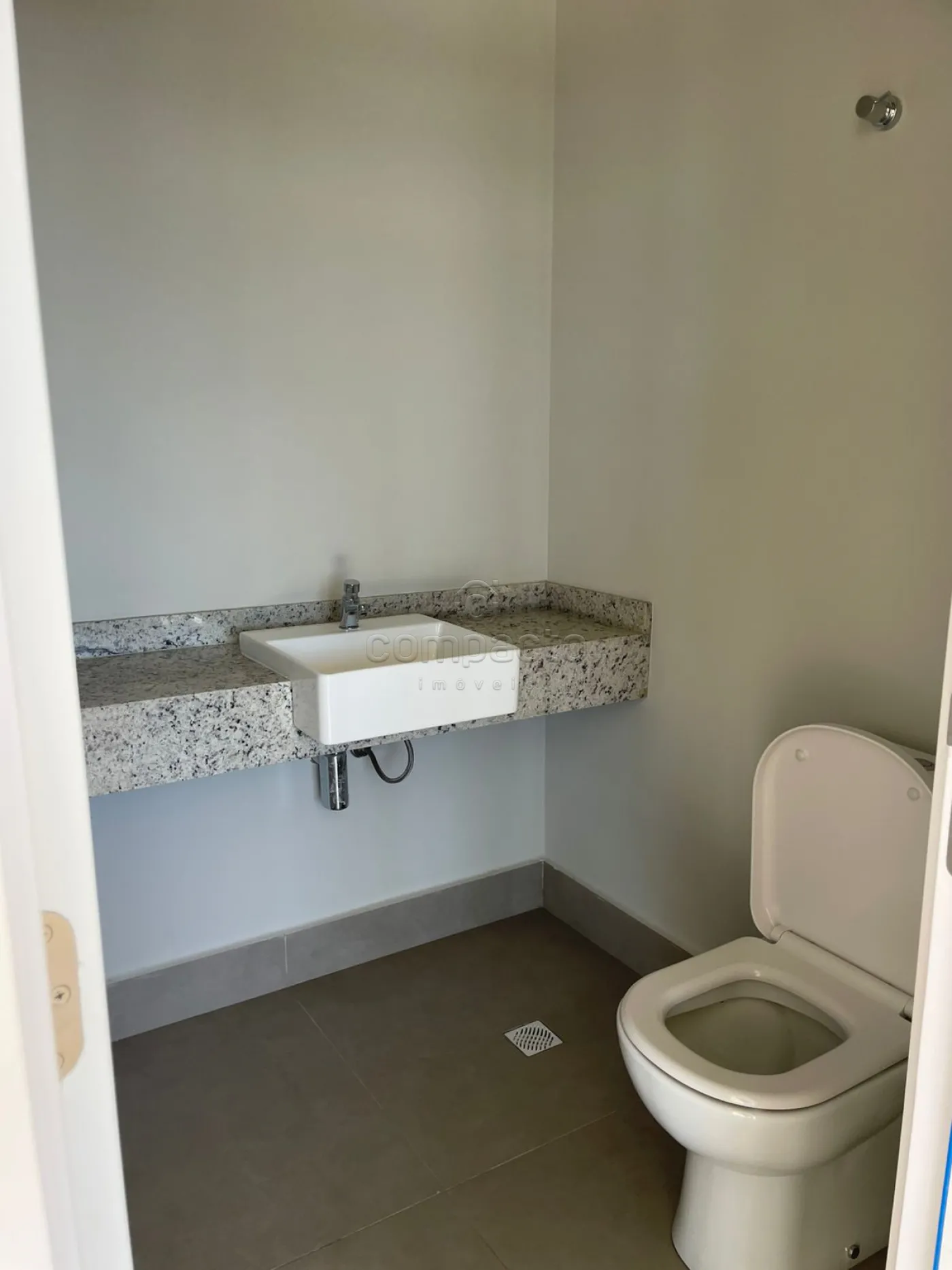 Alugar Comercial / SalaLoja Condom&iacute;nio em S&atilde;o Jos&eacute; do Rio Preto R$ 4.500,00 - Foto 7