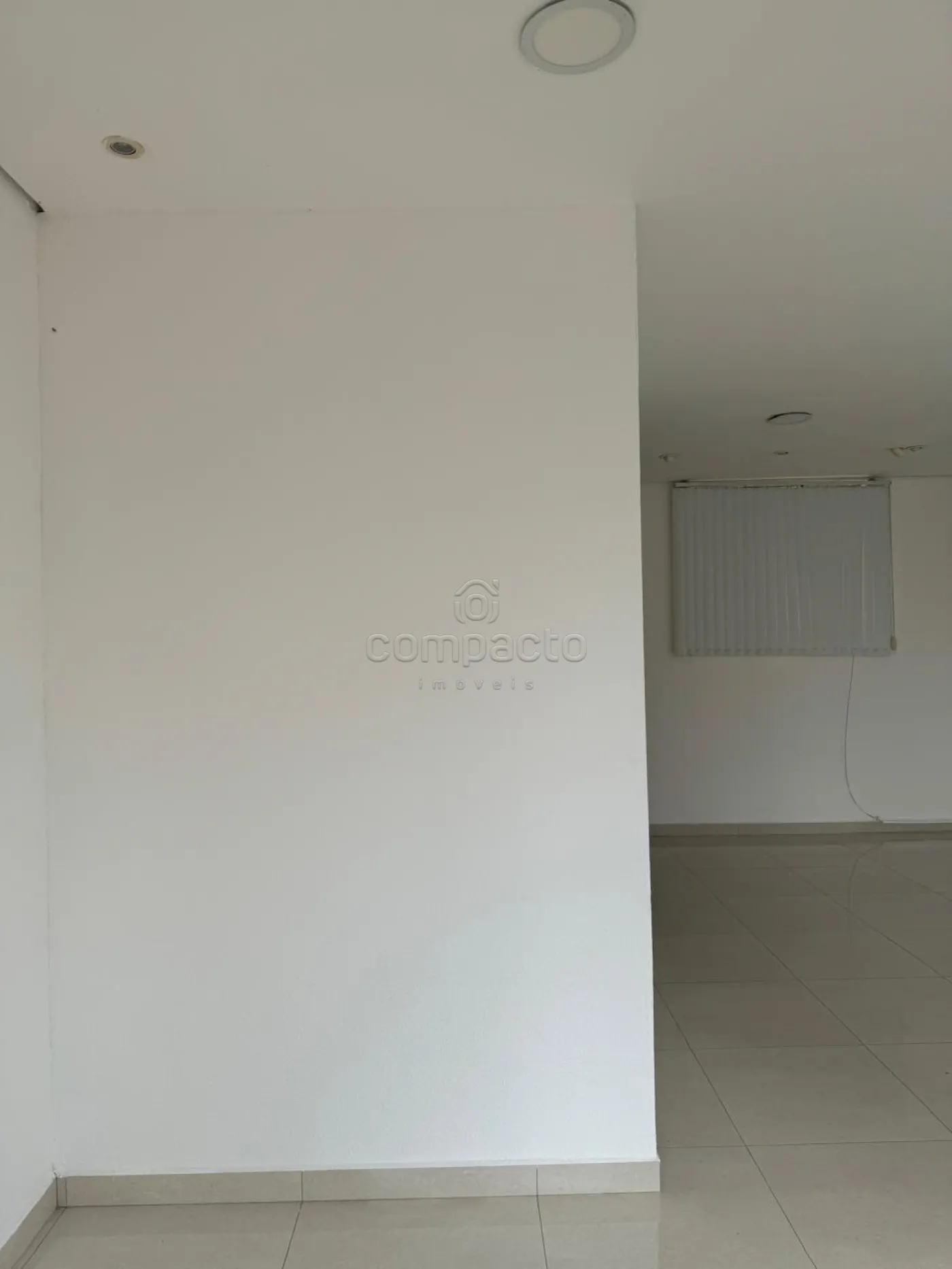 Alugar Comercial / Loja em S&atilde;o Jos&eacute; do Rio Preto R$ 2.800,00 - Foto 2