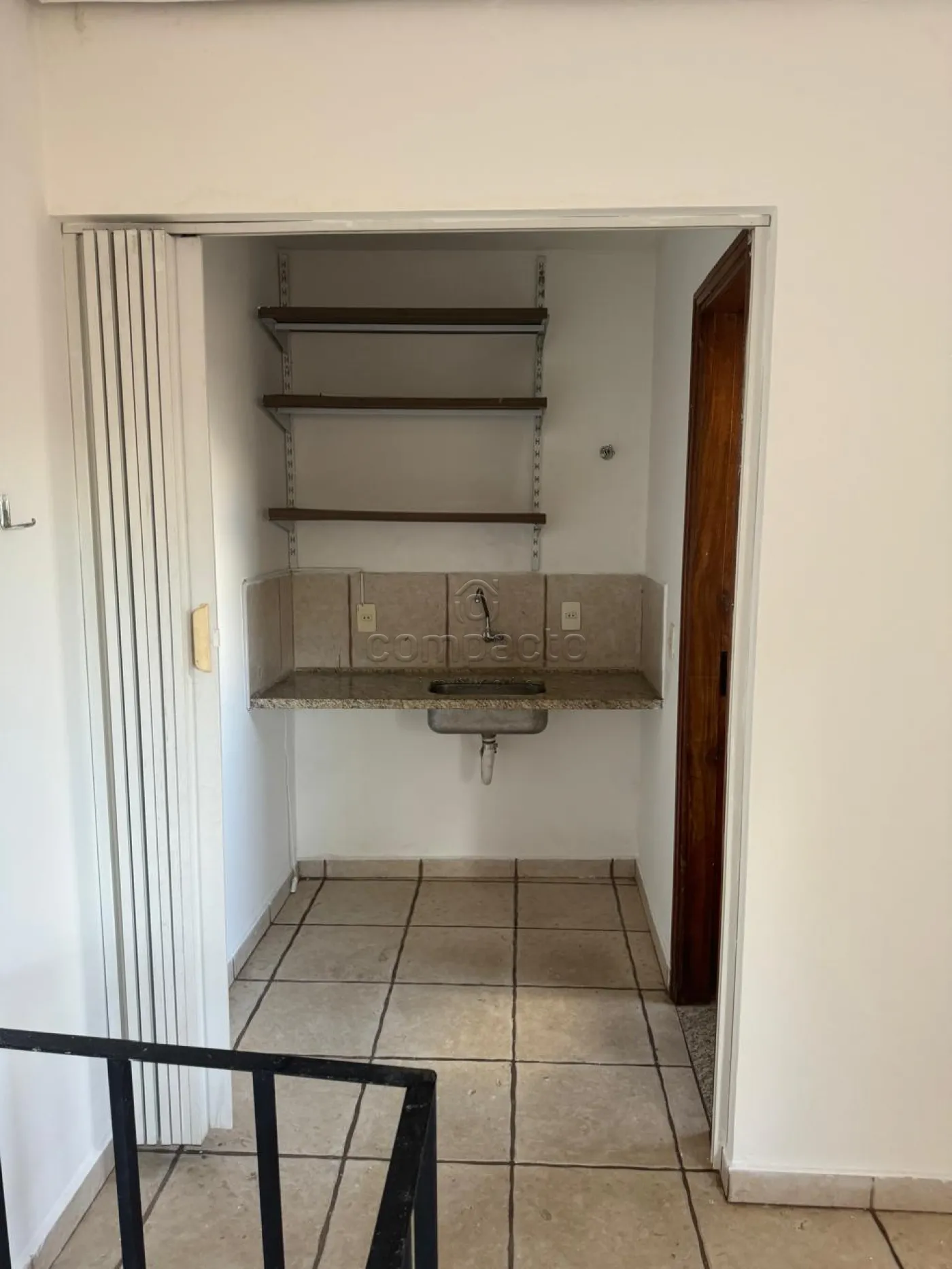 Alugar Comercial / Loja em S&atilde;o Jos&eacute; do Rio Preto R$ 2.800,00 - Foto 6